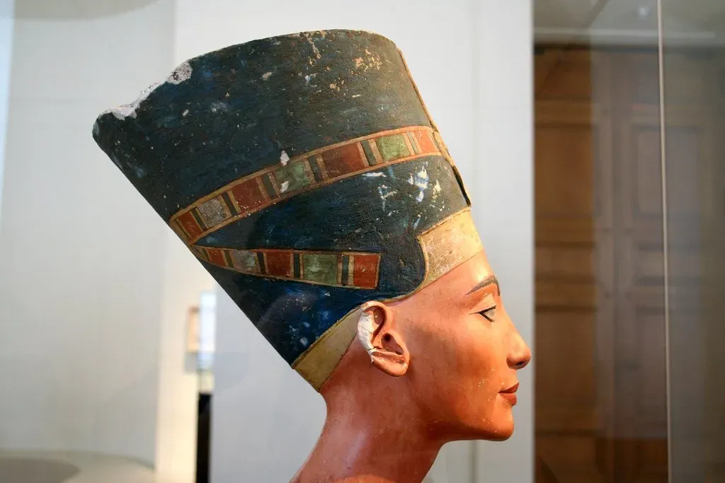 Nefertiti: The Queen Whose Face Is Famous but Fate Is Unknown (Image Credits: Flickr)