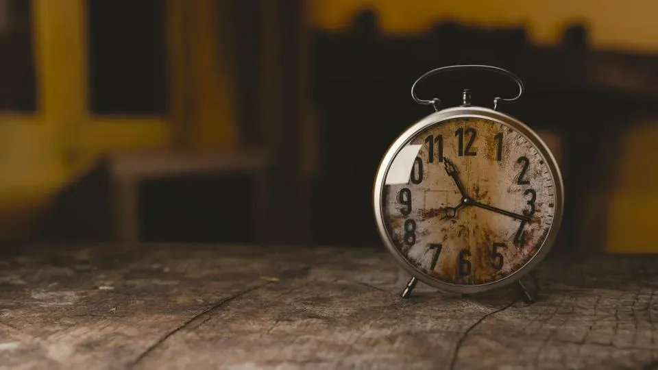 3. Why Do You Experience Only One “Now” in Time? (Image Credits: Stocksnap)