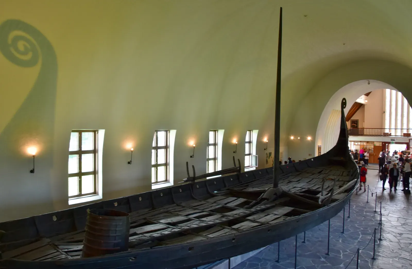 #7 - The Gokstad Ship: Viking Ocean Engineering That Feels Anachronistic (Gokstad Ship, late 9th cent., Viking Ship Museum, Oslo (2), CC BY 2.0)