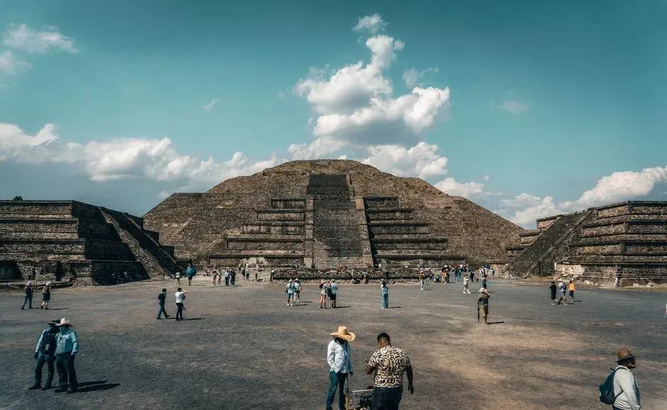 The Pyramid Belt: Giza, Teotihuacan, and Chinese Pyramids Near Similar Latitudes (Image Credits: Pexels)