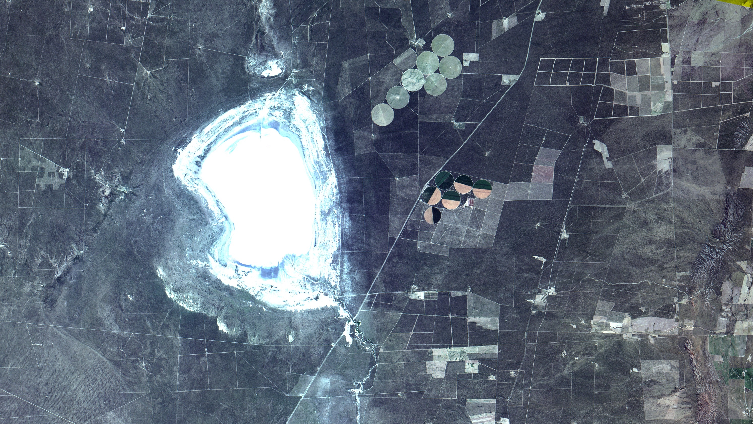 The Fast Physics of a Vanishing Lake (Image Credits: Wikimedia)