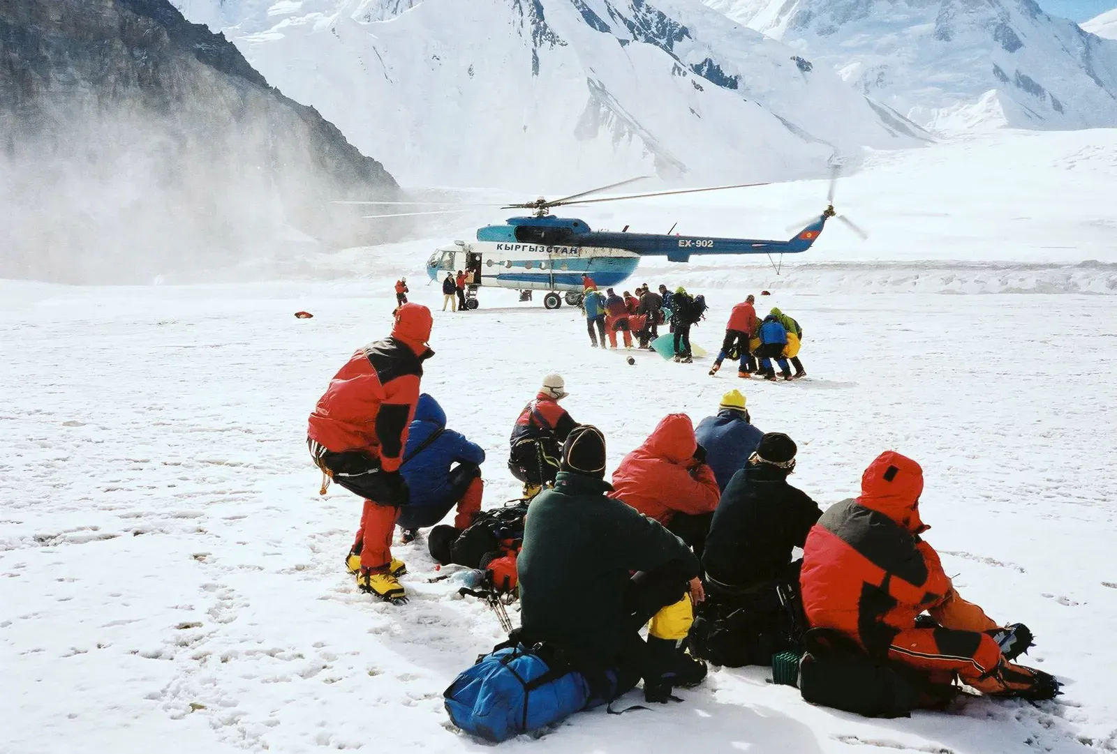 The Crevasse Rescue That Was Restaged After the Danger Passed (By Jaan Künnap, CC BY-SA 4.0)