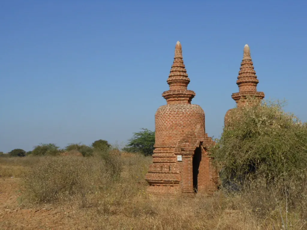 #8 - Twin Temples That Track Opposite Horizons (mikecogh, Flickr, CC BY-SA 2.0)