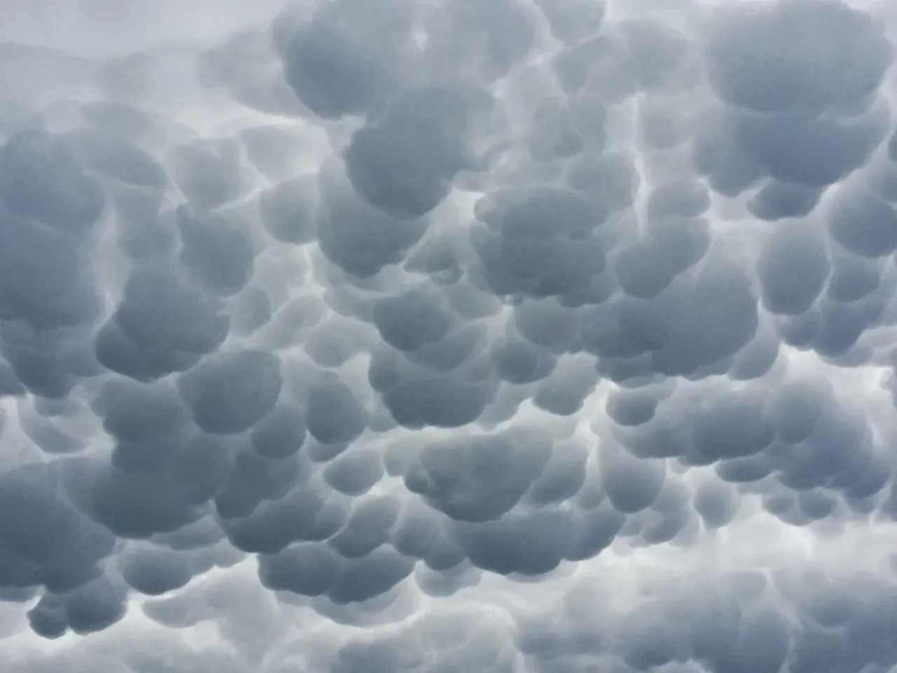 #6 - Mammatus Clouds (Image Credits: Pixabay)