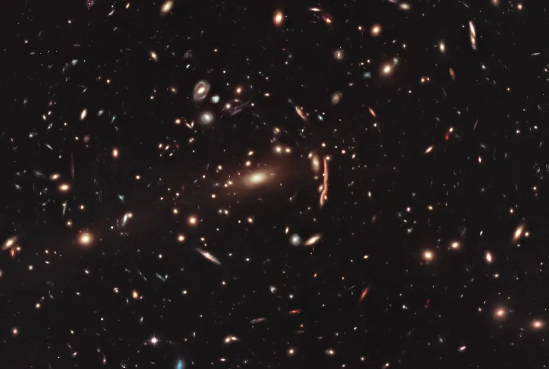 5. Gravitational Lenses: Nature’s Accidental Telescopes (Image Credits: Unsplash)