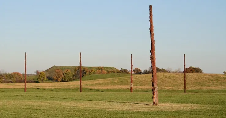 6. Cahokia’s buried woodhenges and the forgotten American metropolis (By James Q. Jacobs, jqjacobs.net, CC BY-SA 3.0)