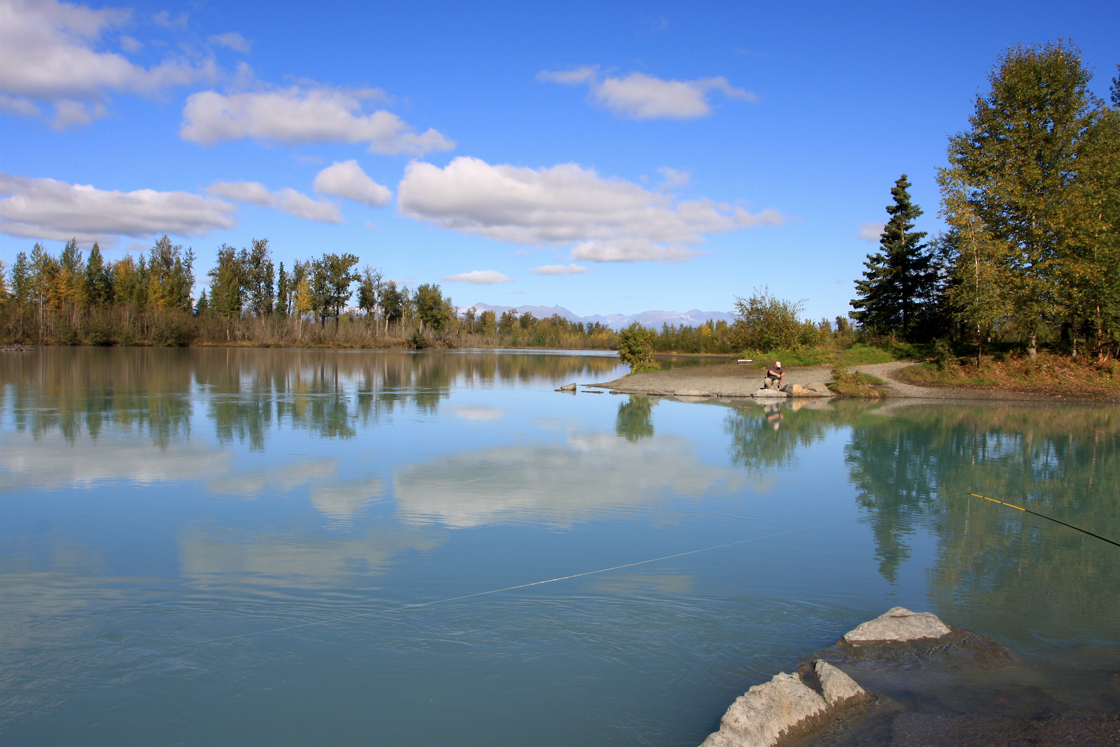 Knik River, Alaska (Image Credits: Wikimedia)