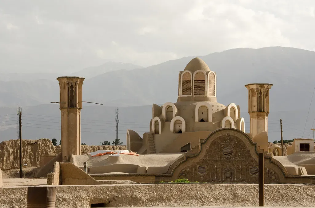 11. Passive Cooling in Ancient Persian Windcatchers (kamshots, Flickr, CC BY 2.0)