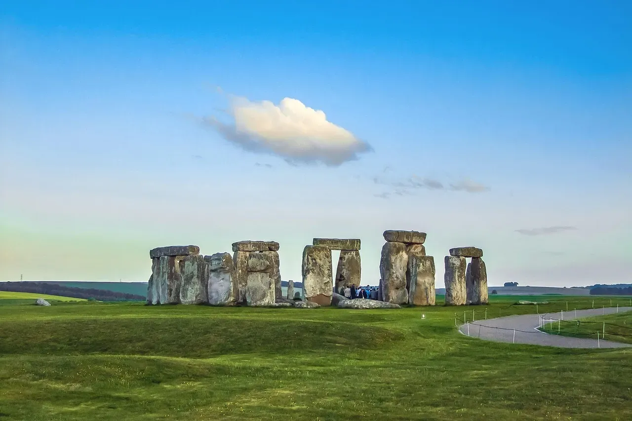 #3 - Stonehenge's "Bluestone" Socket Foundations, UK (Image Credits: Pixabay)