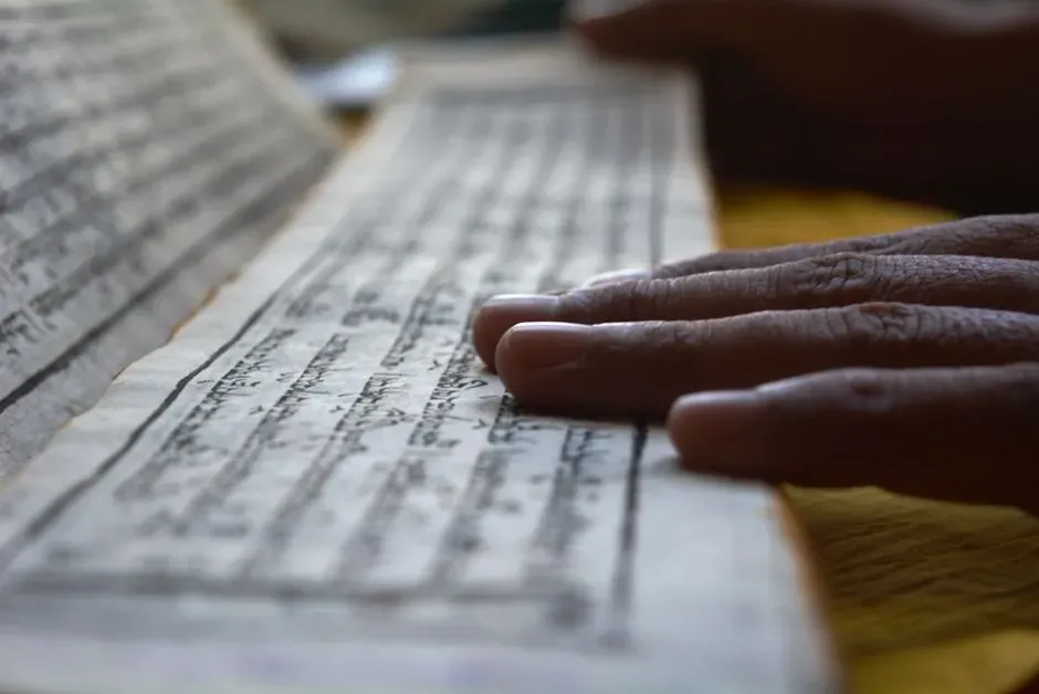 4. Indian Vedic and Puranic Texts on Lineage, “Seed,” and the Engineering of Castes (Image Credits: Pexels)