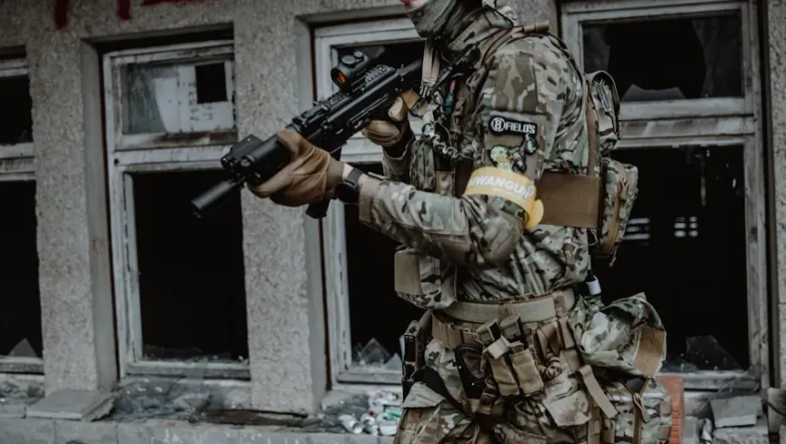 The Iraq War and Misinterpreted Scientific Intelligence on Weapons (Image Credits: Unsplash)