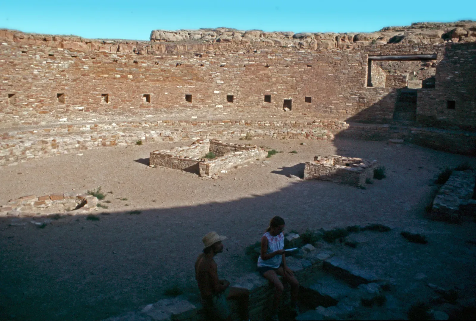 #12 - Chaco Canyon's Casa Rinconada, USA: A Kiva That Knows the Solstice (By Gerd Eichmann, CC BY-SA 4.0)