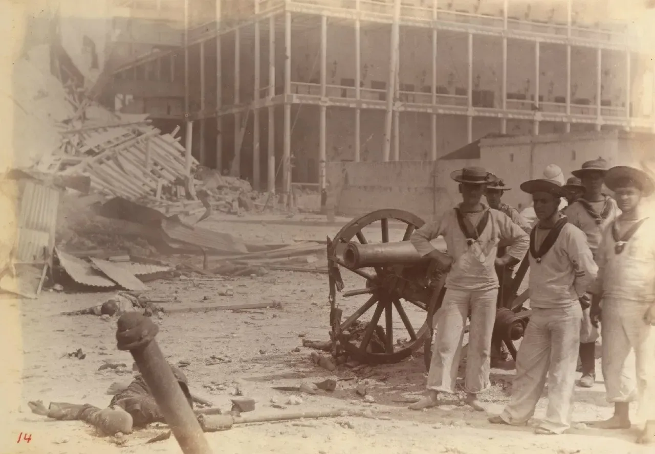 #5 - The Shortest War in History Lasted Less Than 40 Minutes (By Richard Dorsey Mohun (1865-c.1915), Public domain)