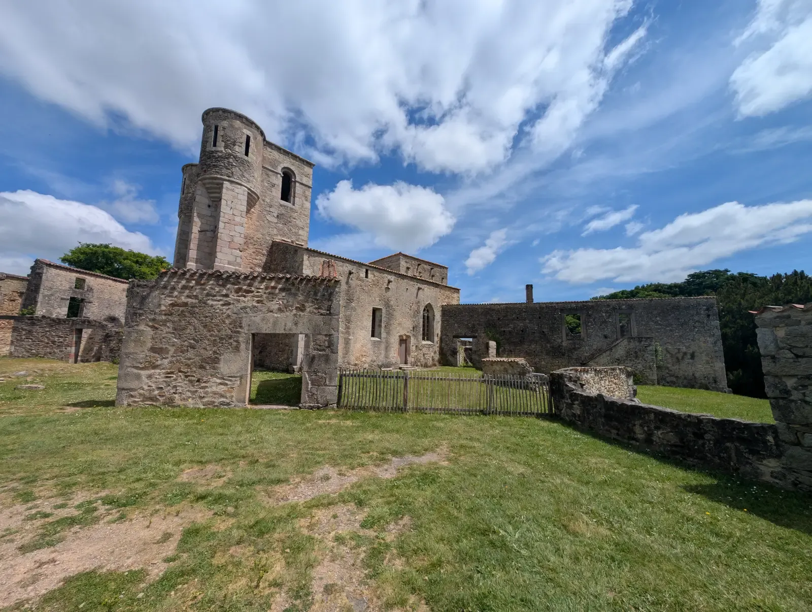 #13 - Oradour-sur-Glane, France: Lunch Interrupted by a Massacre (By Sten van Houwelingen, CC BY-SA 4.0)