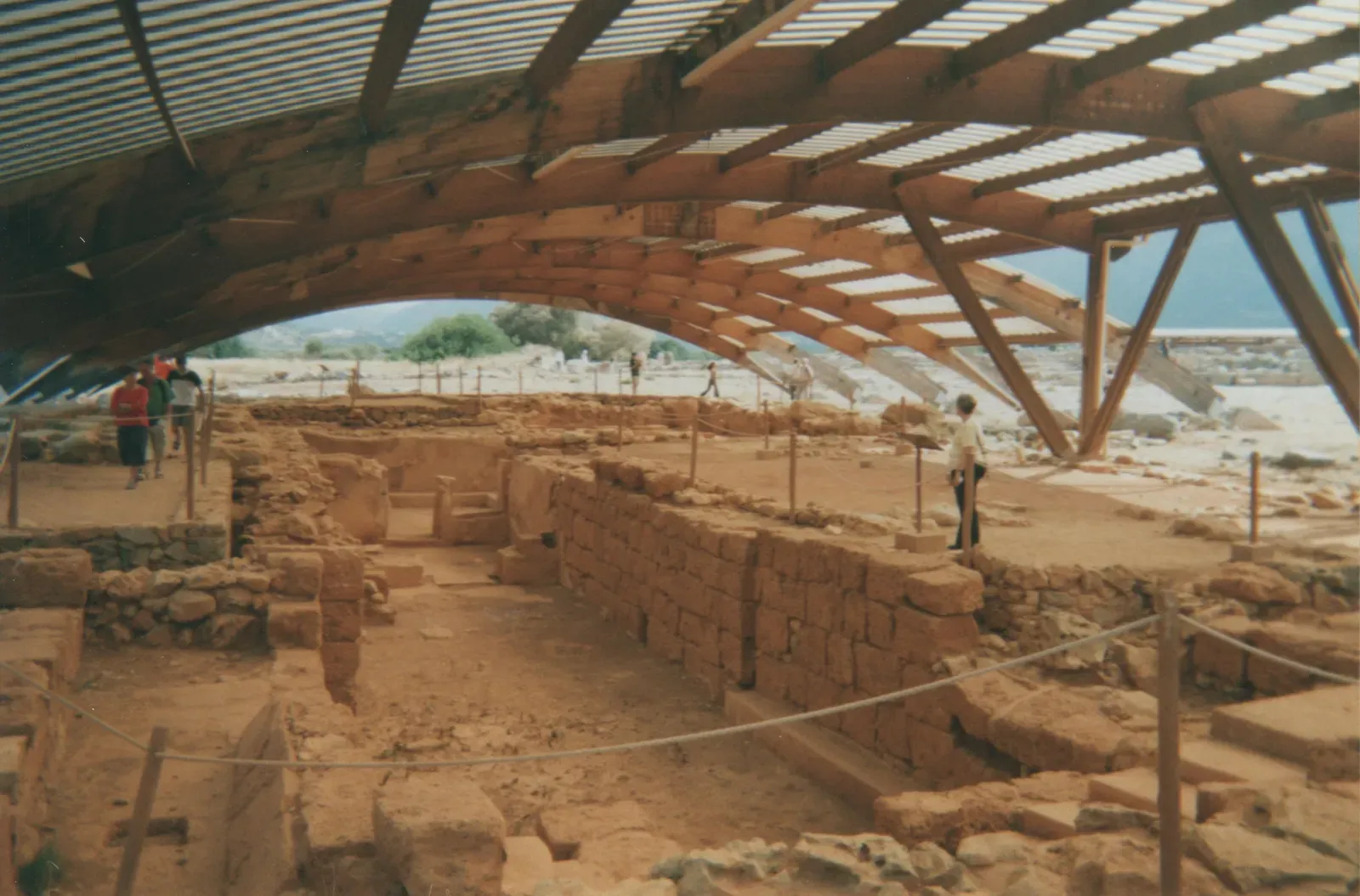#18 – Knossos: The Palace With Ancient Flushing Toilets (By Raintheone, CC BY-SA 3.0)