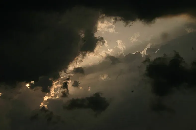 Conclusion: Living With a Sky Full of Mysteries (Image Credits: Flickr)