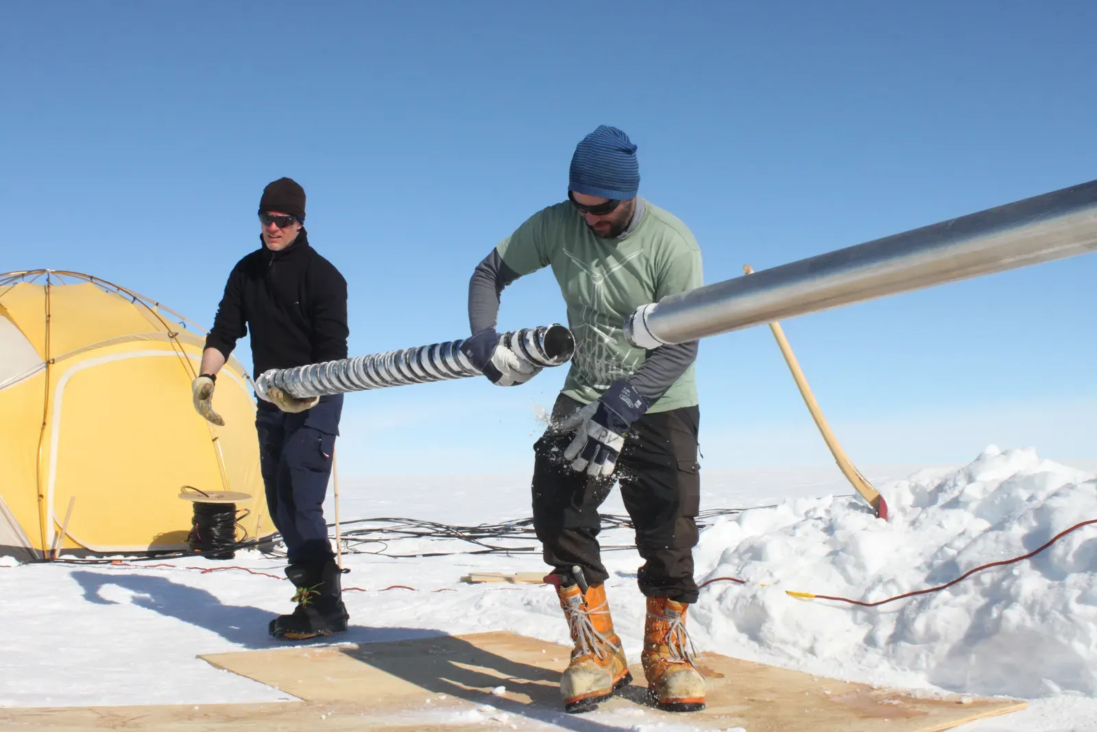 #4 - Two Copycat Winters Ice Cores Caught a Century and Four Centuries Later (By Helle Astrid Kjær, CC BY 4.0)