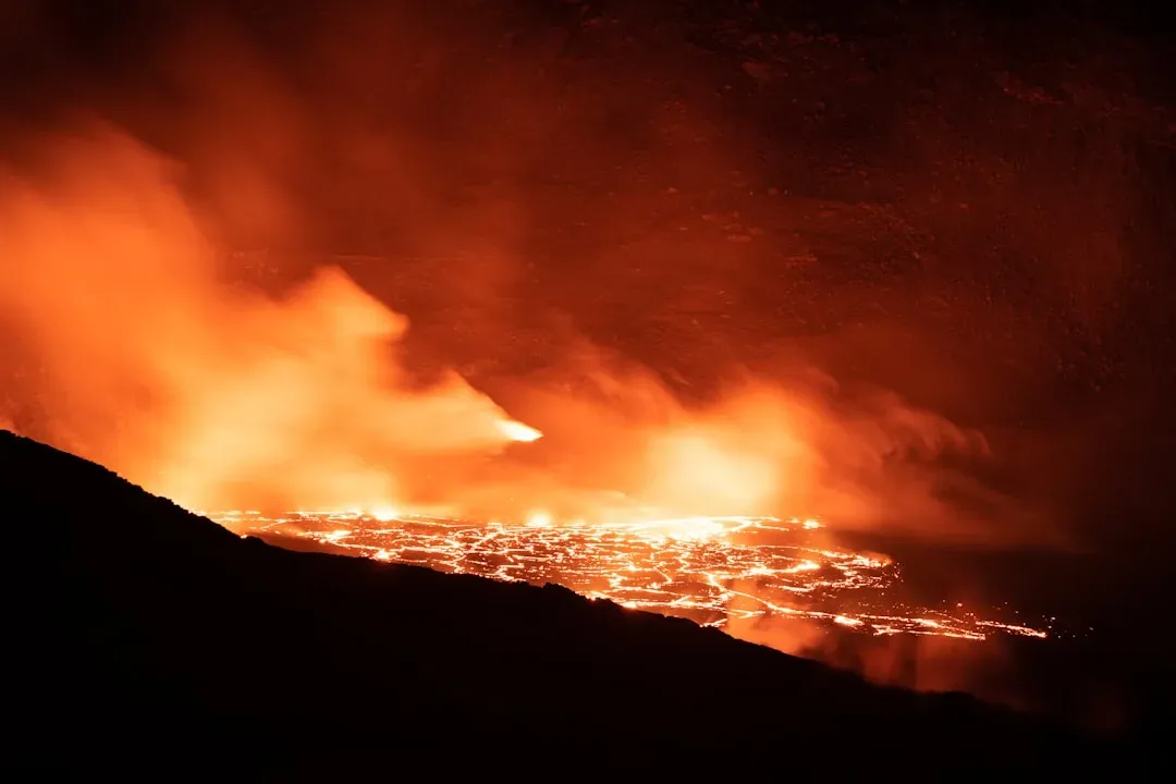 Volcanic Fire and Lava Flows in Hawaii (Image Credits: Unsplash)