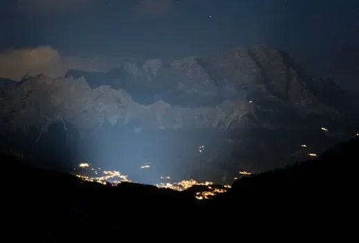 7. Brown Mountain Lights in North Carolina (Image Credits: Pexels)