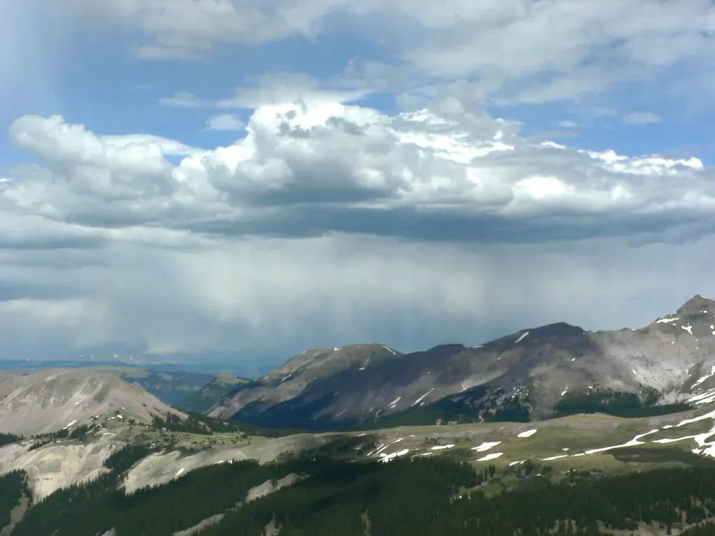 Virga: Phantom Rain That Never Arrives (Image Credits: Flickr)