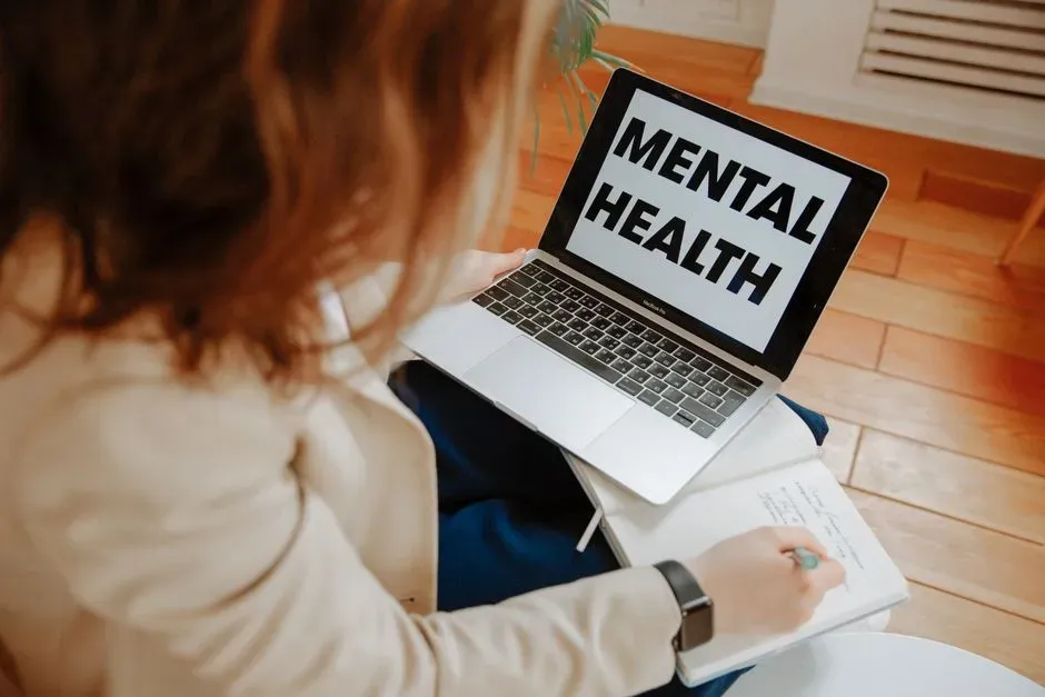 Why Comparison Hurts Mental Health - and When It Can Actually Help (Image Credits: Pexels)