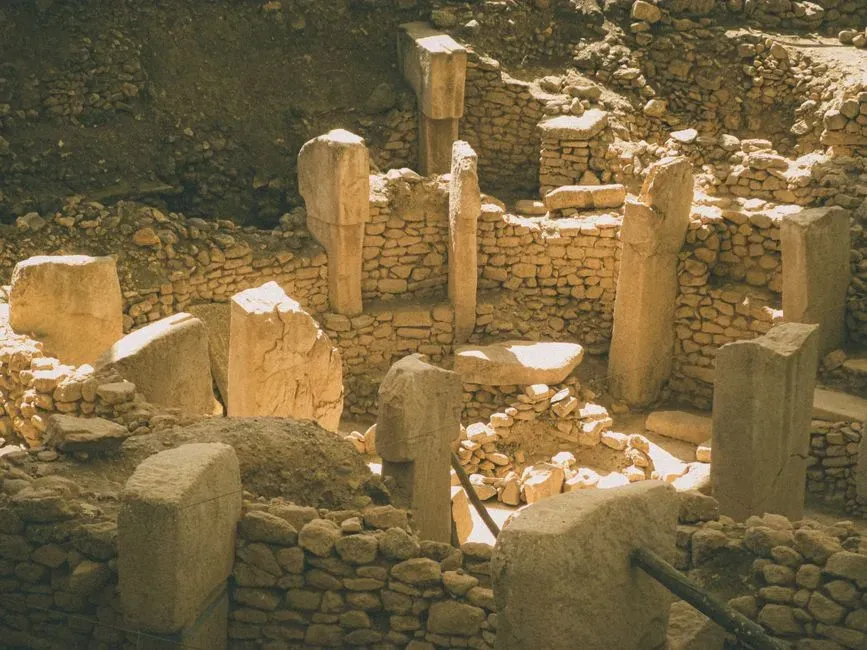 5. Deliberate Burial and the Deep Time of Memory (Image Credits: Pexels)