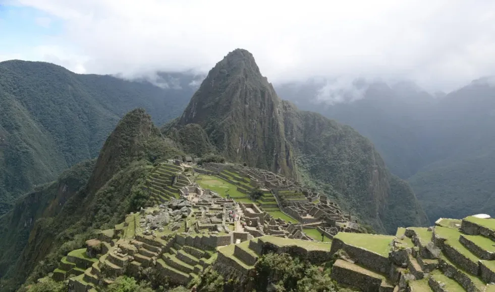 Machu Picchu: A City That Clings to the Clouds (Image Credits: Rawpixel)