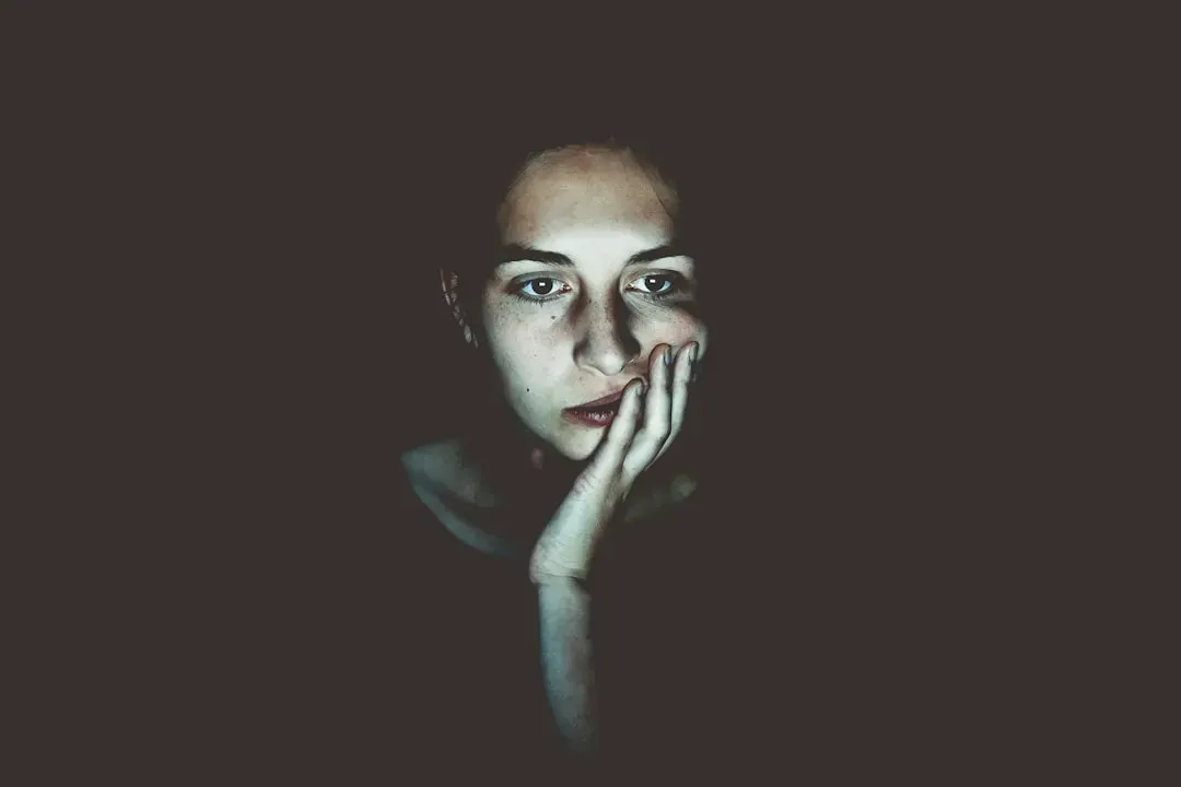 How This Bias Affects Your Everyday Choices (Image Credits: Unsplash)
