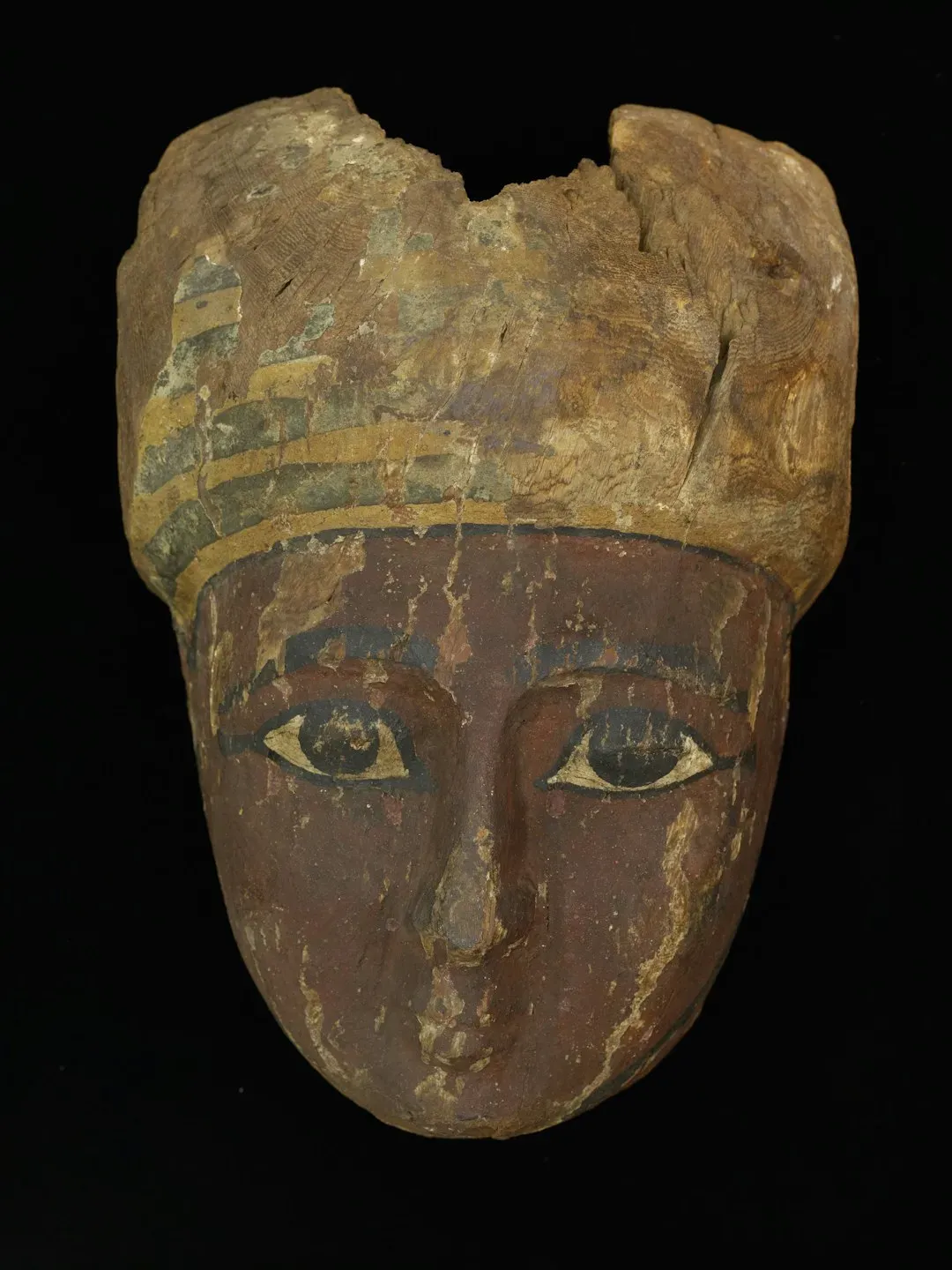 How to Stay Curious Without Getting Lost in Wild Theories (Image Credits: Unsplash)