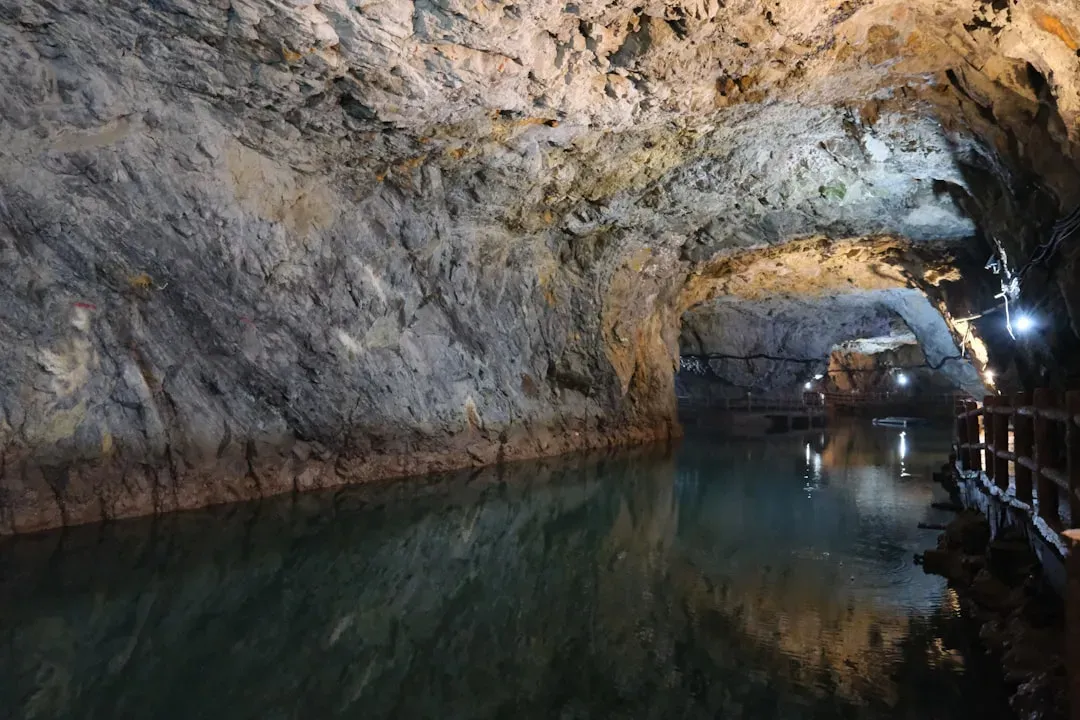 Karst - The Underground World That Breaks All the Rules (Image Credits: Unsplash)