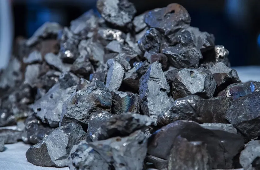 #3 - Lead Fingerprints From a Distant Mine (Image Credits: Unsplash)
