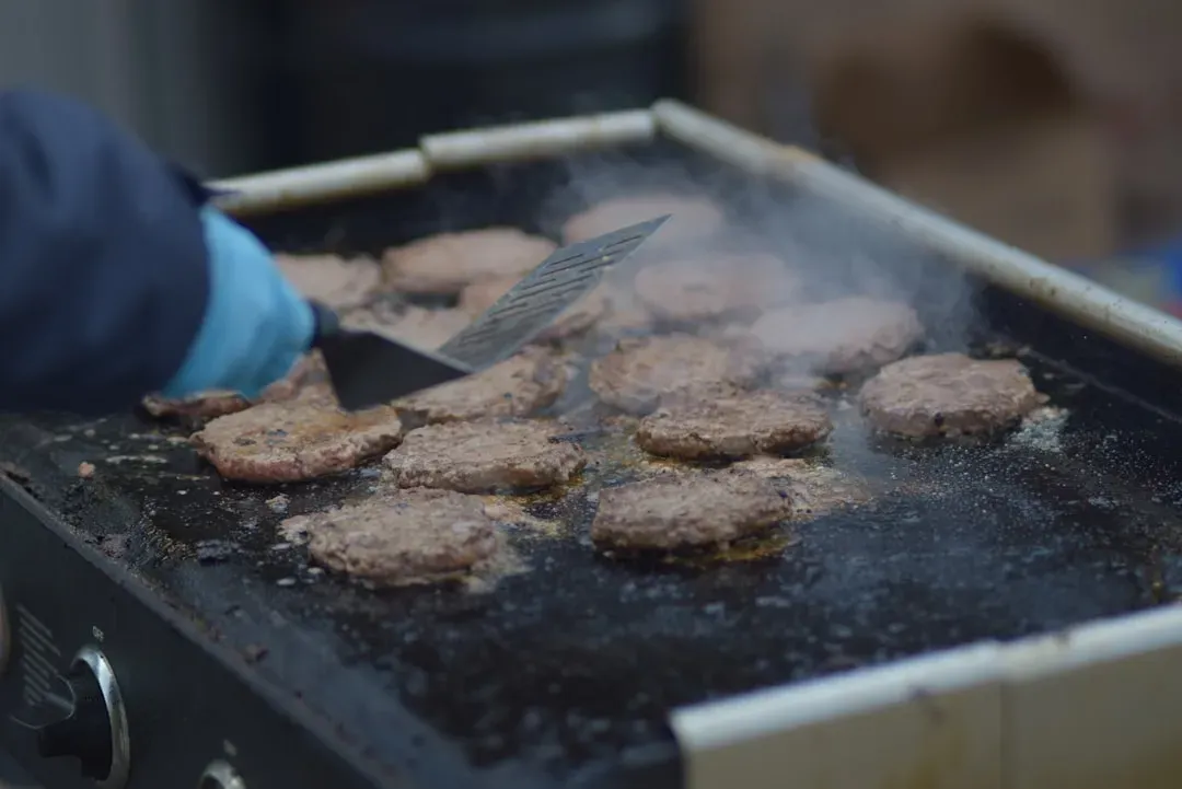 Greasy Residue and Cooking Oils (Image Credits: Unsplash)