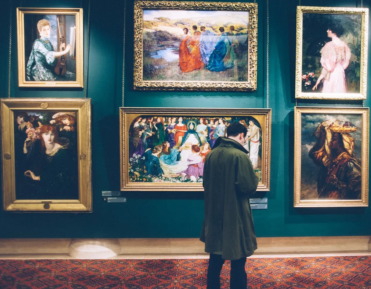 #7 - Rotating Displays Isn't About Variety, It's Damage Control (Image Credits: Pixabay)