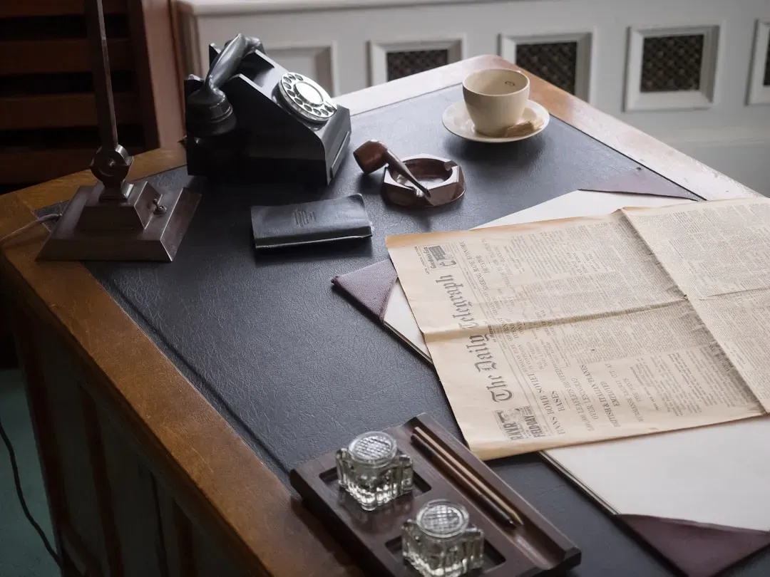 3. The Telegraph: Cooke and Wheatstone in Britain, Morse in the United States (Image Credits: Unsplash)