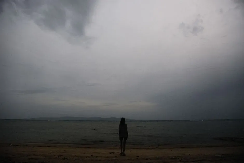 Depth Over Distraction: Why Some Brains Prefer Gloom (Image Credits: Pexels)