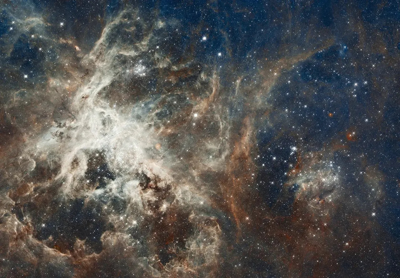 AdS/CFT: The Most Famous Holographic “Lab” (Image Credits: Pixabay)