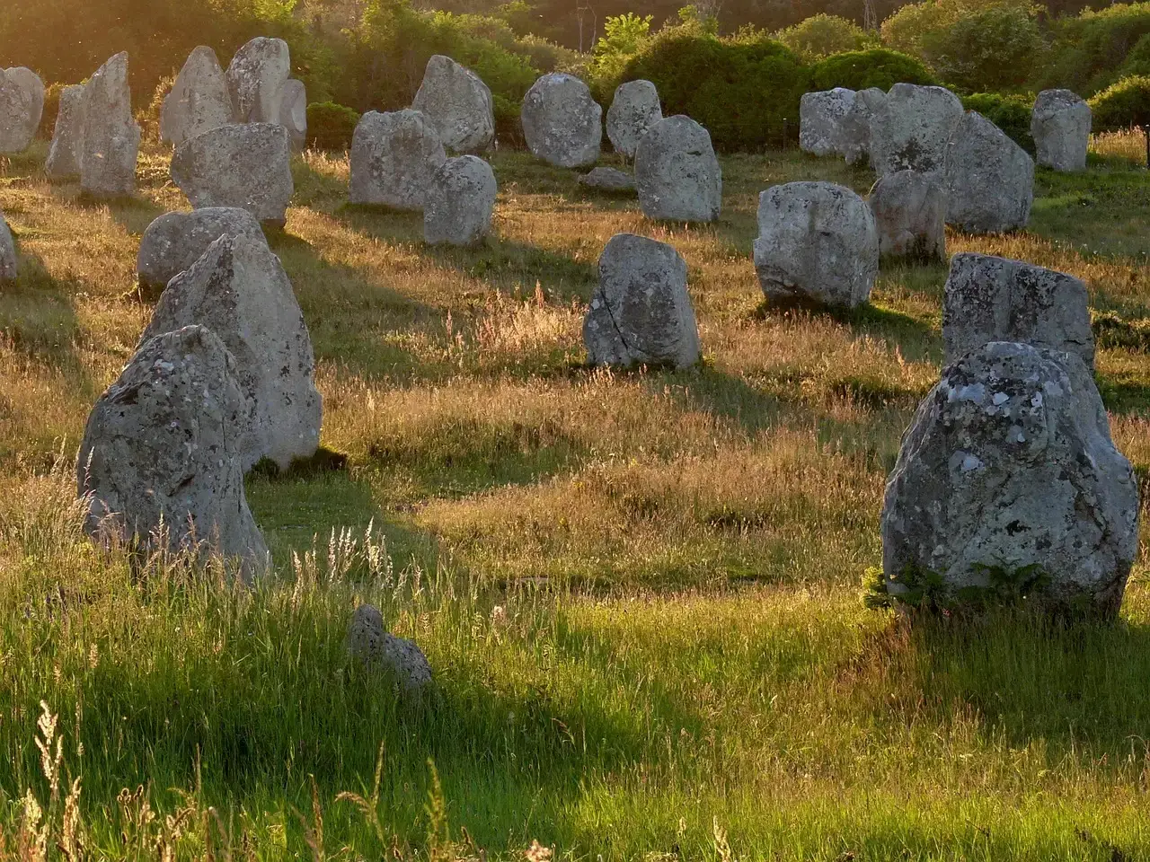 The Carnac Stones: France's Enigmatic Stone Rows (Image Credits: Pixabay)