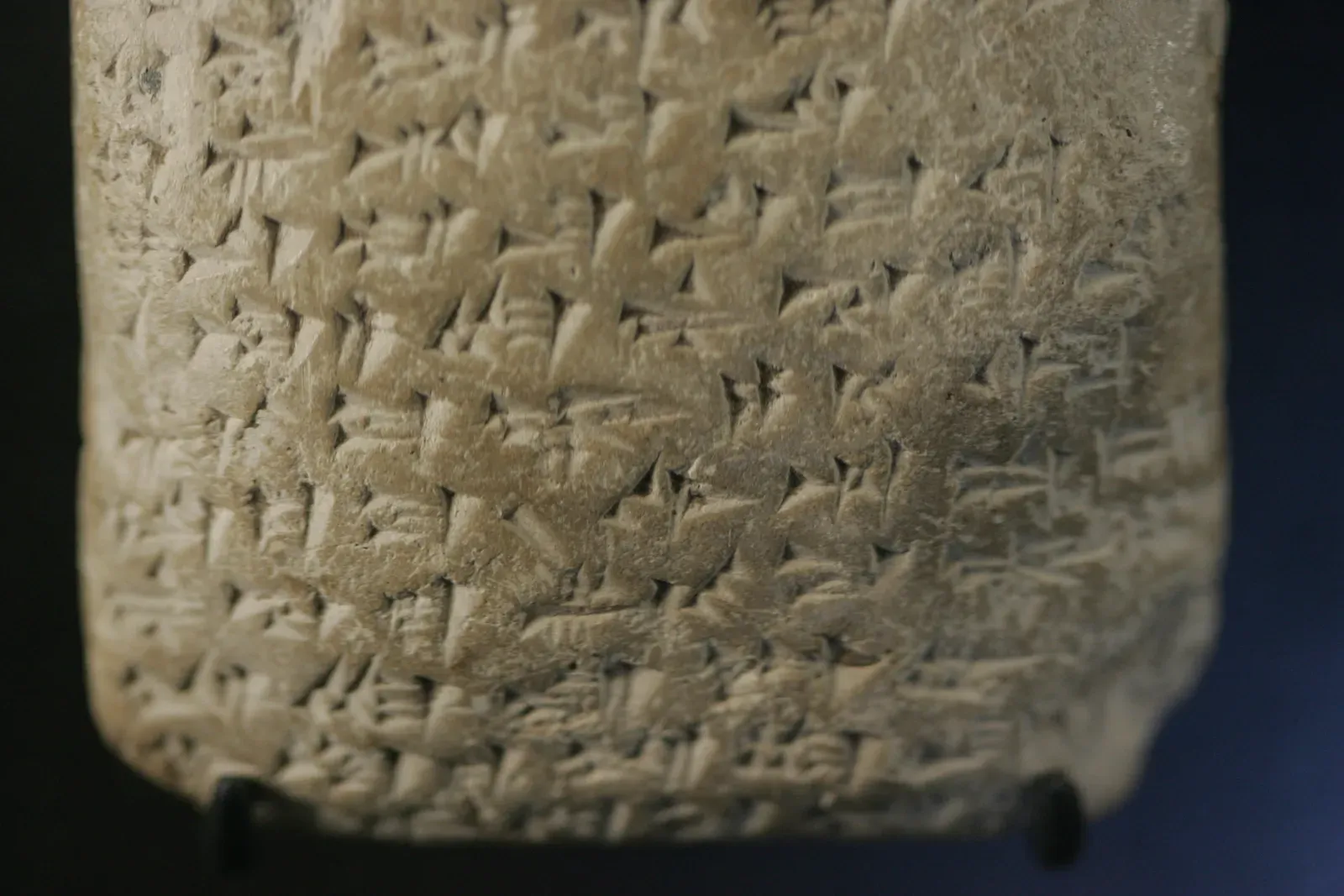 #6 - Babylonian Sky Diaries That Refuse to Match the Timeline (By Rama, CC BY-SA 2.0 fr)