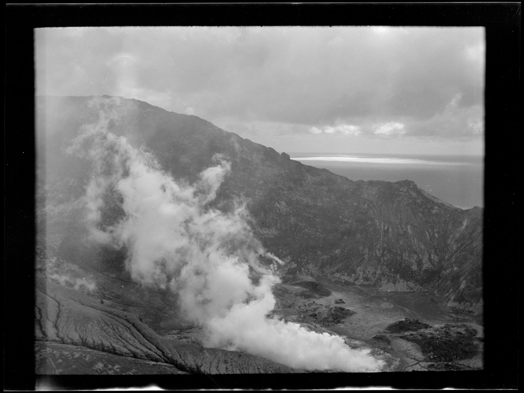 The Tireless Laboratory: Kīlauea, Hawaiʻi (Image Credits: Rawpixel)
