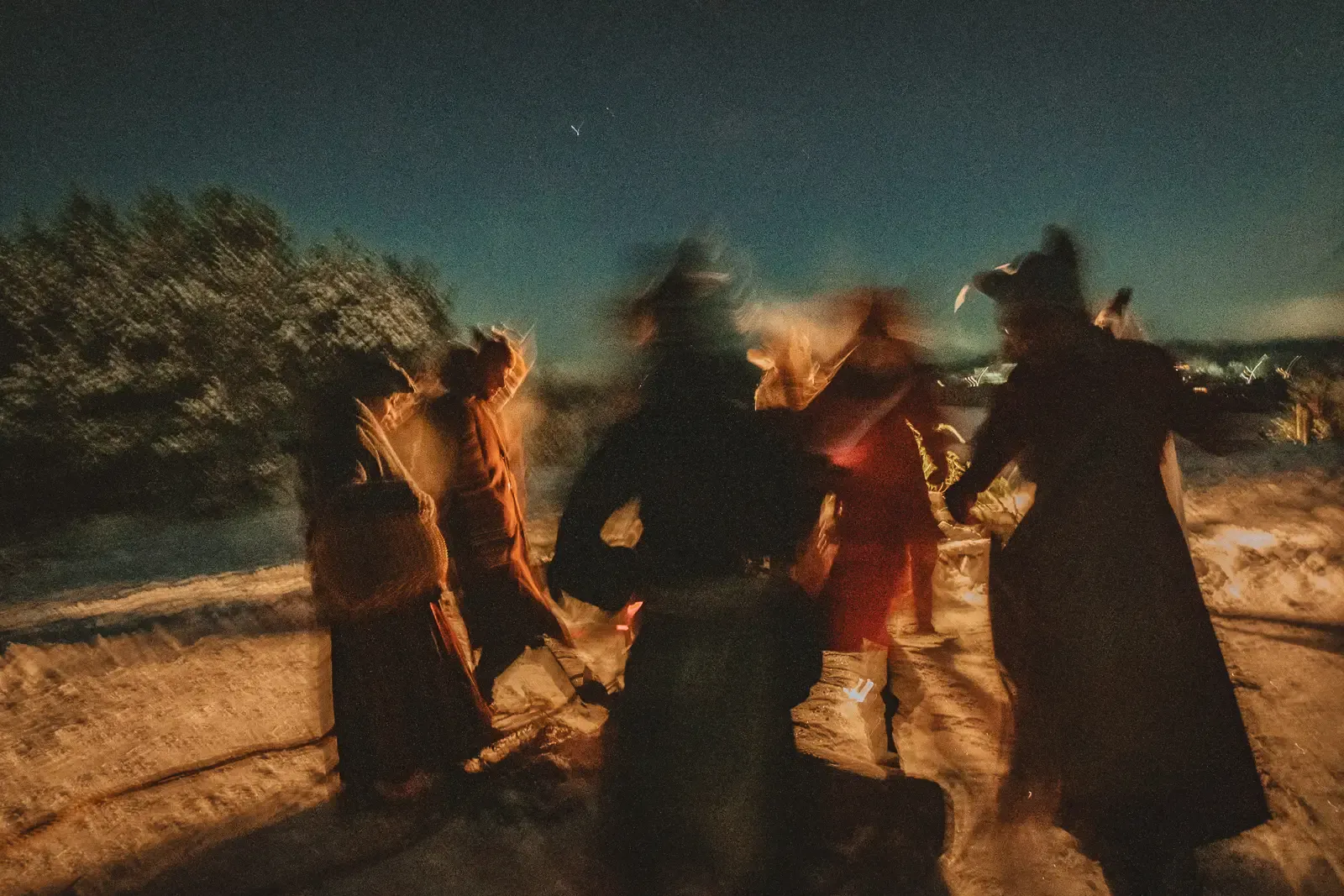 When Carols Were Actually Dances Around Stone Circles (Image Credits: Wikimedia)
