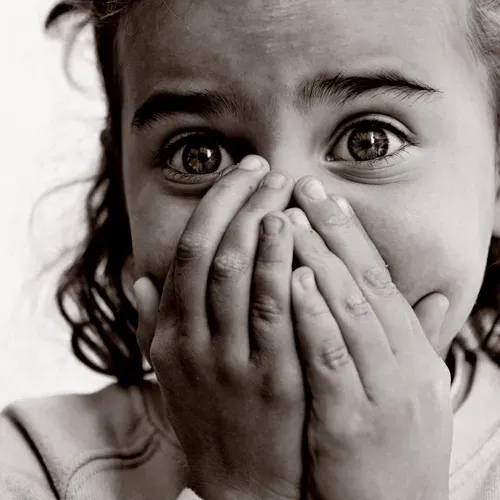 The Negativity Bias: Why “Bad” Burns Brighter in the Brain (Port-42, CC BY 2.0)