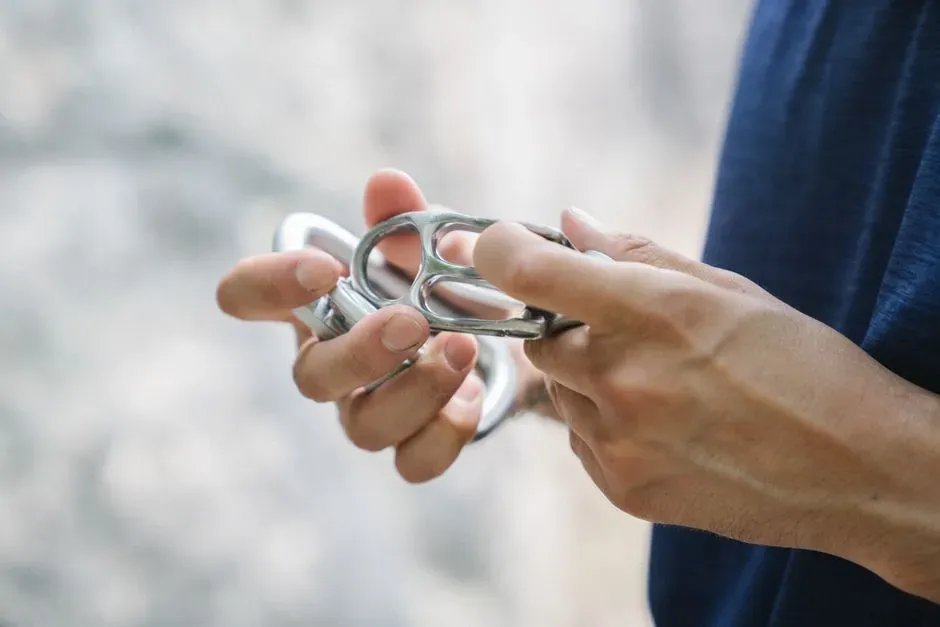 4. Metal-on-Metal Clanging and Banging (Image Credits: Pexels)