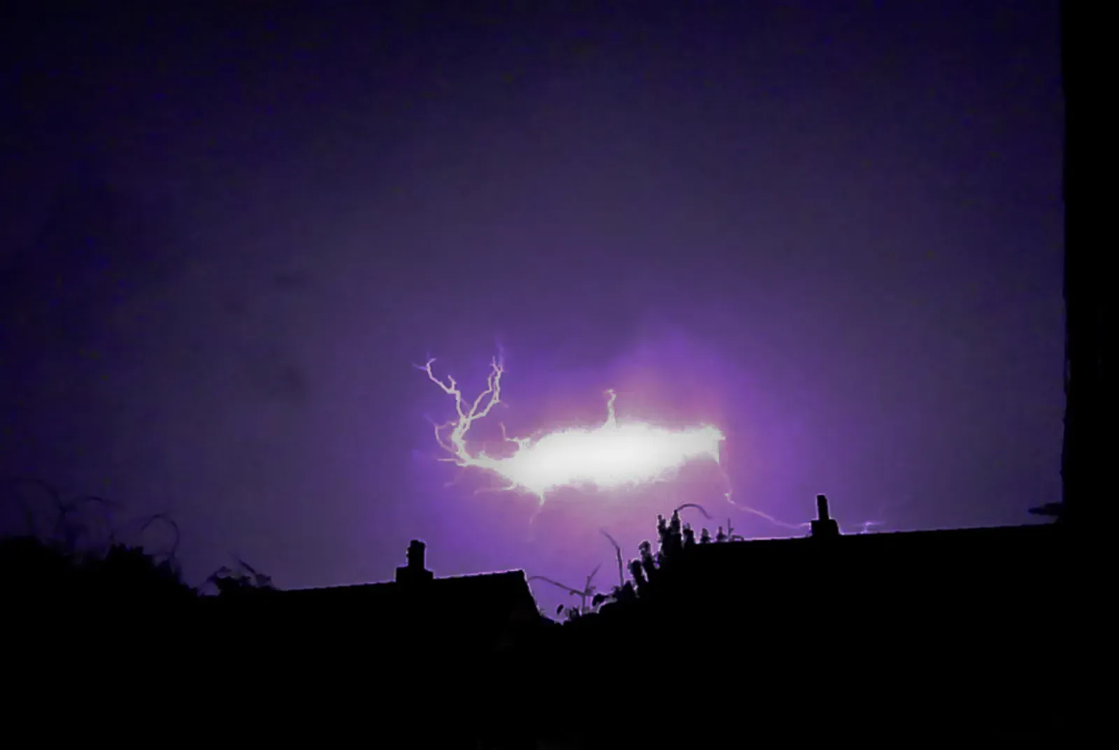 1. Ball Lightning: Glowing Spheres That Appear out of Storms (By Joe Thomissen, CC BY-SA 3.0)
