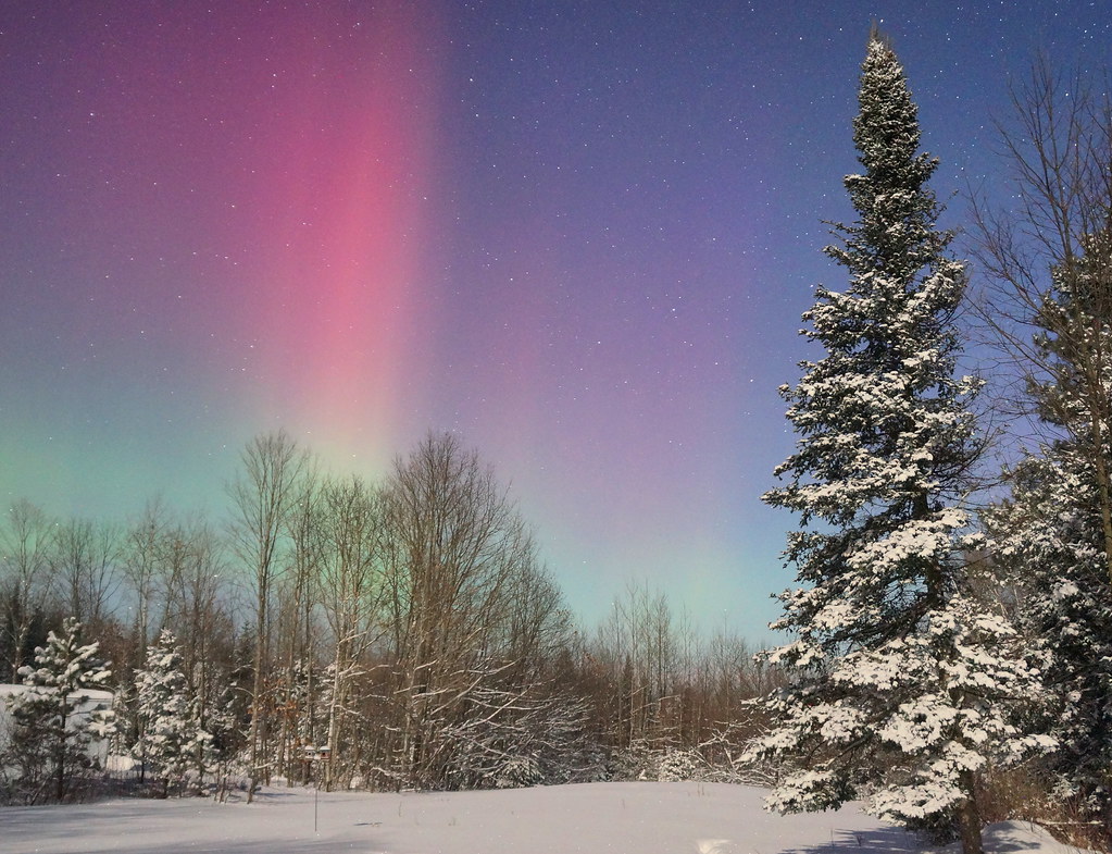 Technology Impacts Mirror Aurora Intensity (Image Credits: Flickr)