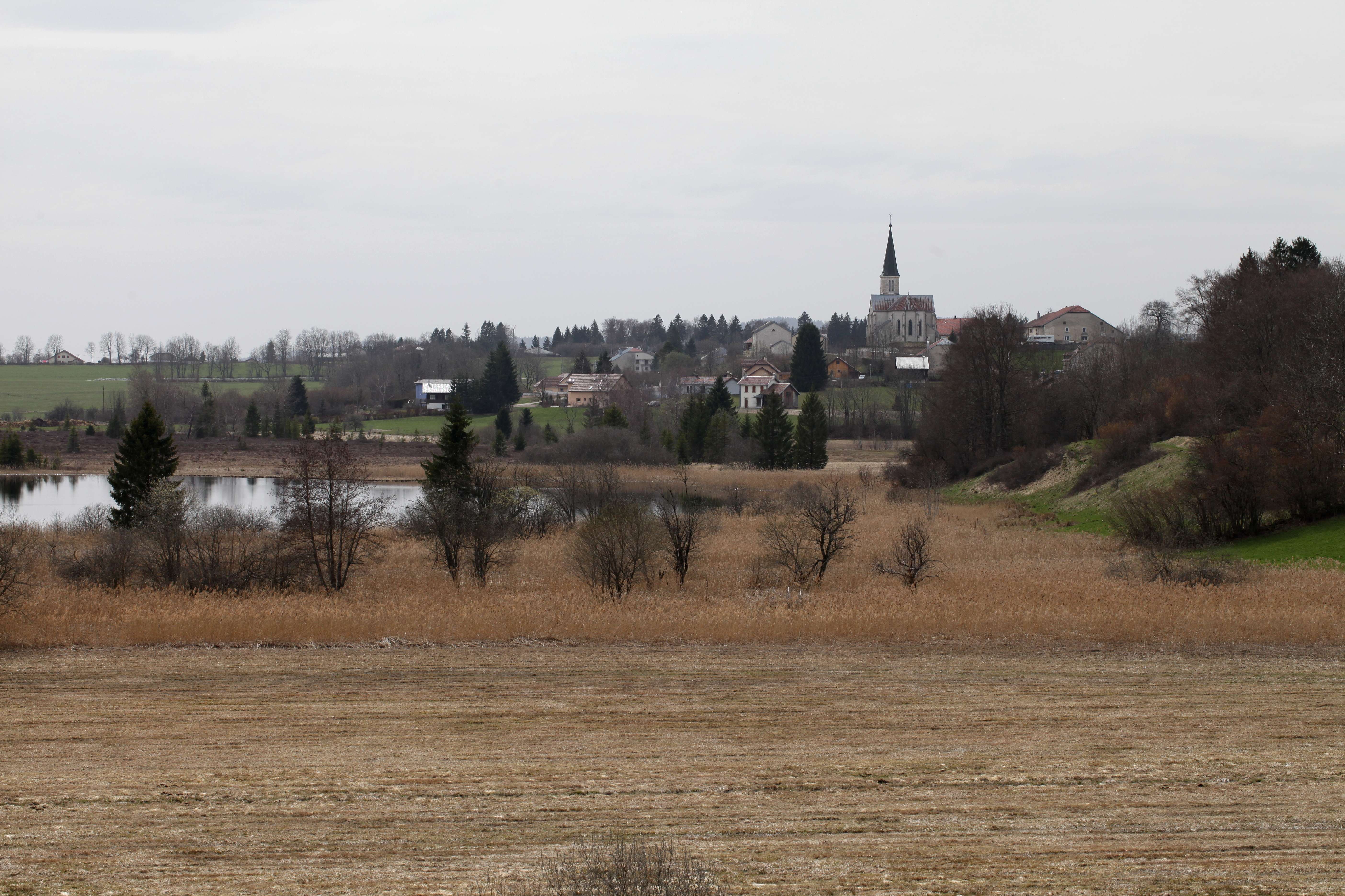 The Mysterious Case of Lac Rouge (Image Credits: Wikimedia)