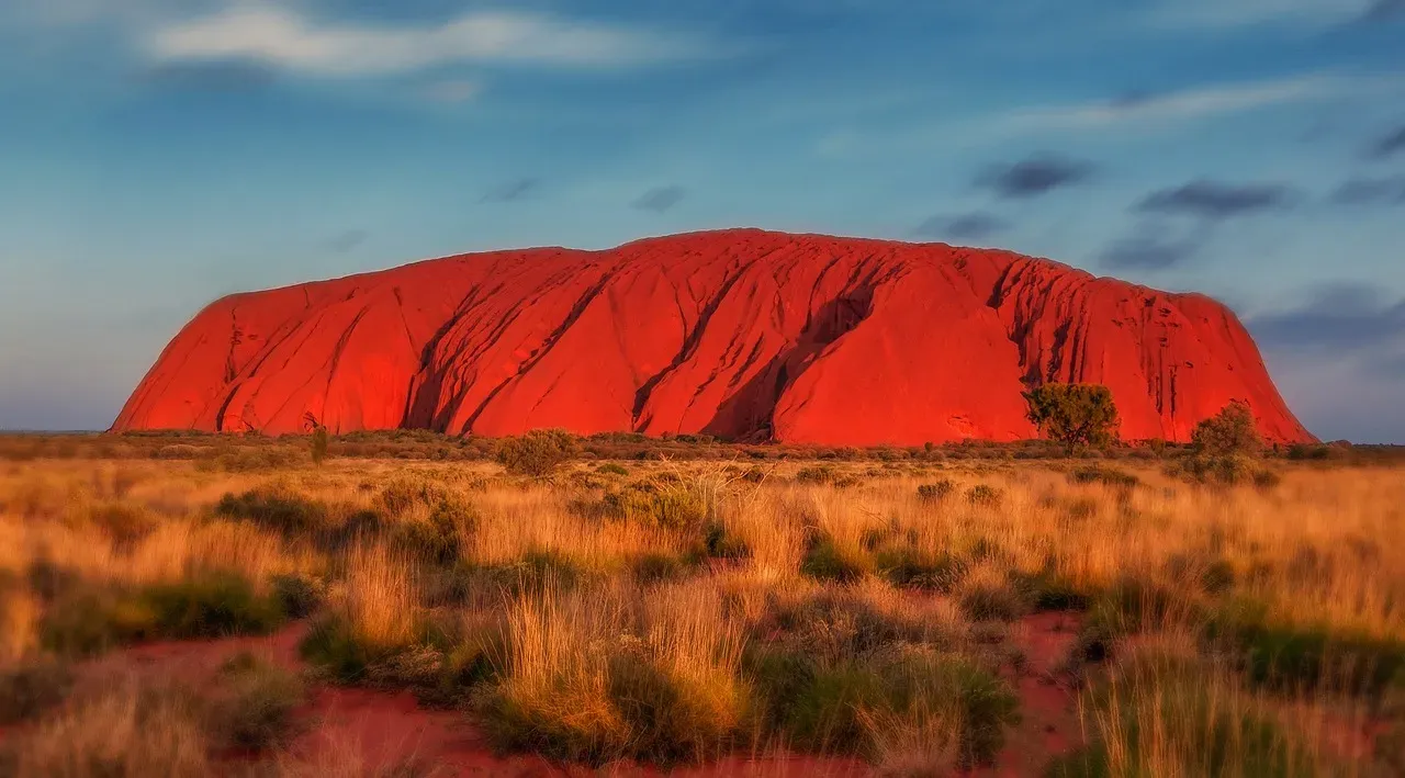 4. Uluru - The Ancient Heart of Australia (Image Credits: Pixabay)