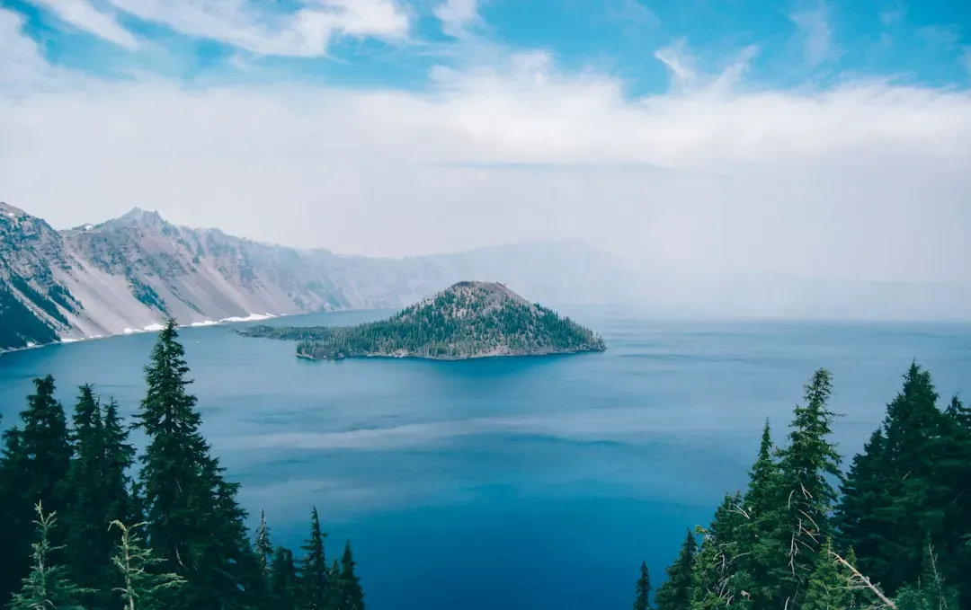 9. The Disturbing Vanishings Near Crater Lake National Park (Image Credits: Unsplash)