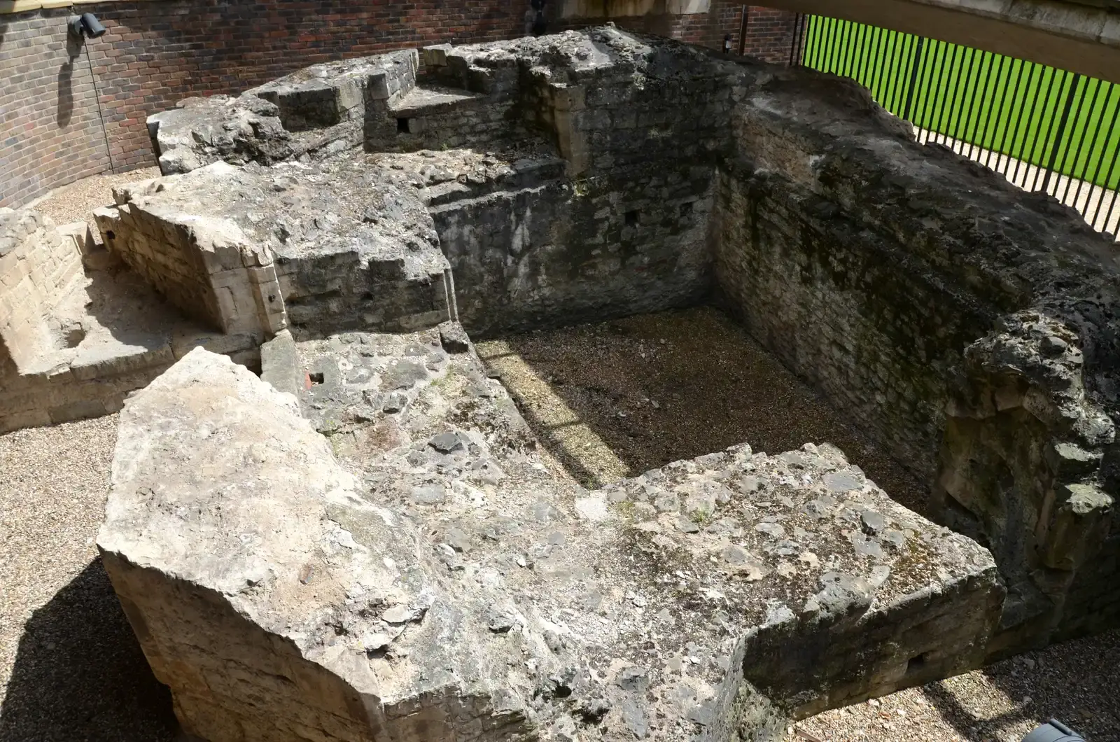 #14 The Roman London Layers That Exposed a Hidden Global Frontier (London Wall Walk: Medieval postern ruins by the Tower Hill underpass, Londinium: Roman Wall, CC BY-SA 2.0)