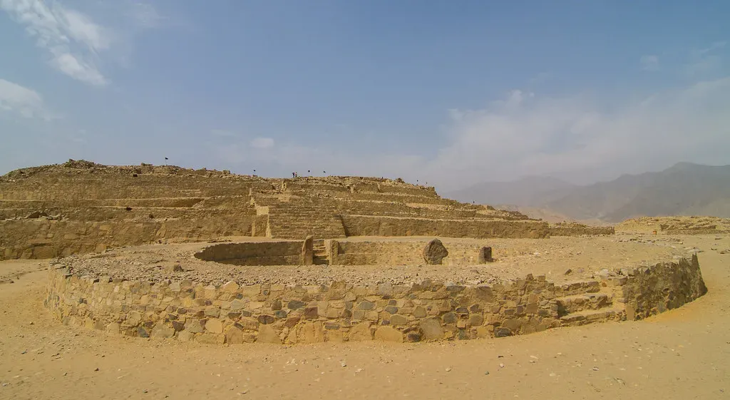 Caral and the Norte Chico: A Civilization Without Obvious War or Kings (Jon Gudorf Photography, Flickr, CC BY-SA 2.0)