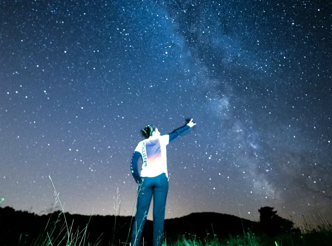 Connection and Meaning: Feeling Less Alone Under the Stars (Image Credits: Unsplash)